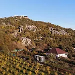 Orchard Guard Tower Πανσιόν