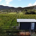 Orchard Guard Tower Πανσιόν