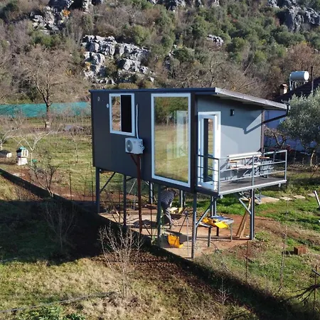 Pensión Orchard Guard Tower